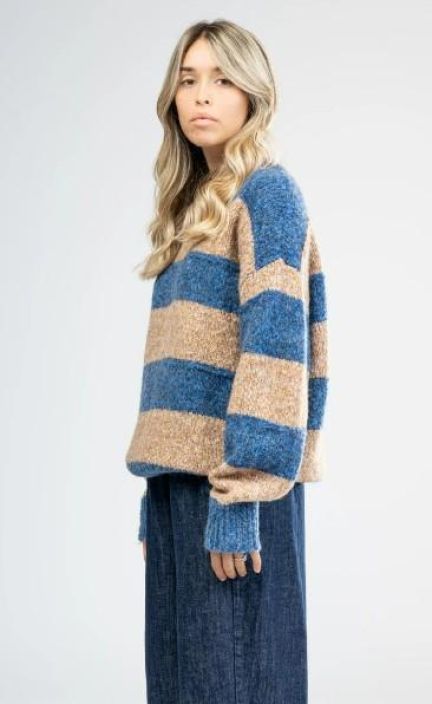 New Collection NeulePusero Raita 5106 tuotekuva 11 New Collection NeulePusero Raita 5106 tuotekuva 11