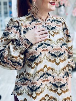 In Front Pusero Bitten 16953 Rose