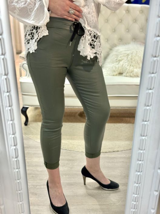 New Collection KeinoNahkaJoggerit 022 tuotekuva 12 New Collection KeinoNahkaJoggerit 022 tuotekuva 12