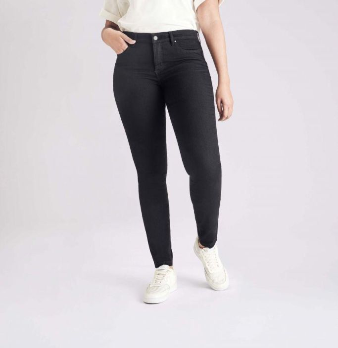 MAC Dream Skinny 5402-90-0355L-D999 black pituus 32 MAC Dream Skinny farkut. Todella joustavat ja mukavat housut. Skinny