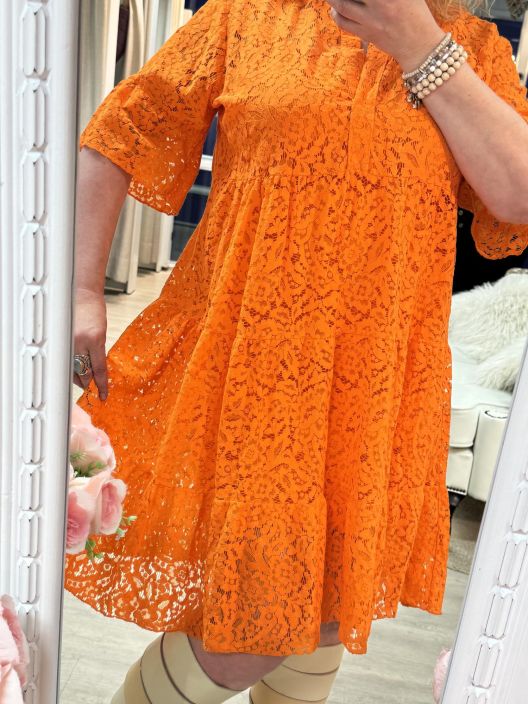 New Collection Pitsimekko 2002 tuotekuva 1 New Collection Pitsimekko 2002 tuotekuva 1