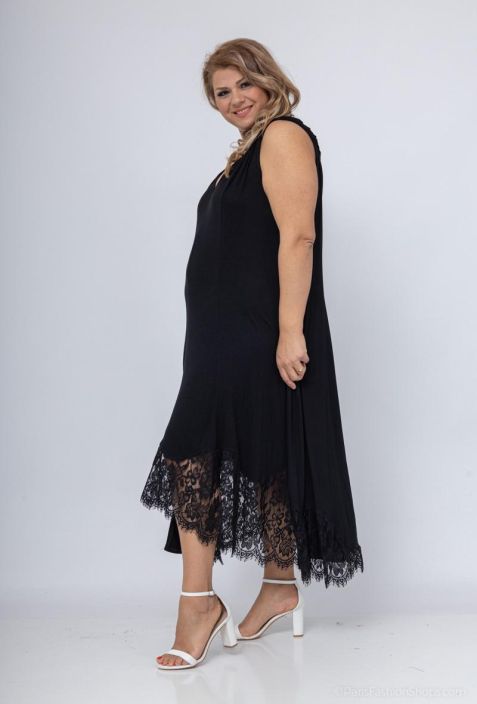 New Collection Mekko Sarl Musta New Collection hihaton mekko todella mukavaa viskoositrikoota. Malli on a-linjainen ja