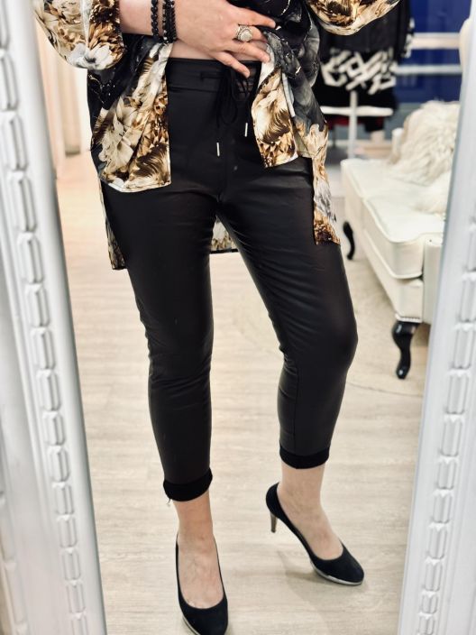 New Collection KeinoNahkaJoggerit 022 tuotekuva 6 New Collection KeinoNahkaJoggerit 022 tuotekuva 6