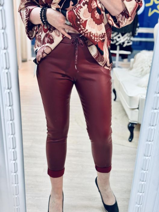 New Collection KeinoNahkaJoggerit 022 tuotekuva 1 New Collection KeinoNahkaJoggerit 022 tuotekuva 1