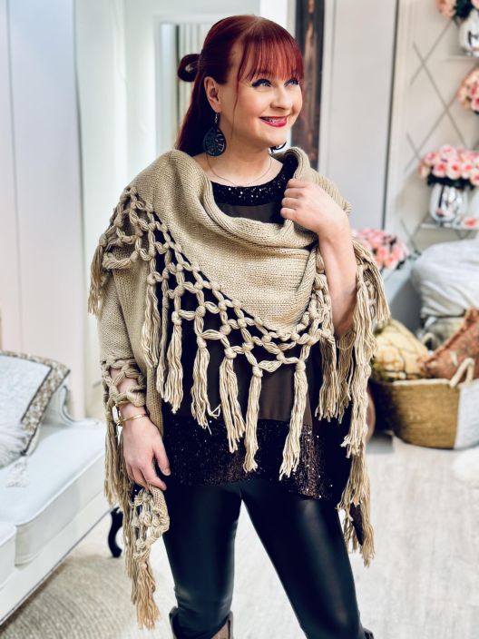 New Collection PonchoPusero Sifonki-Paljetti 83931 tuotekuva 4 New Collection PonchoPusero Sifonki-Paljetti 83931 tuotekuva 4