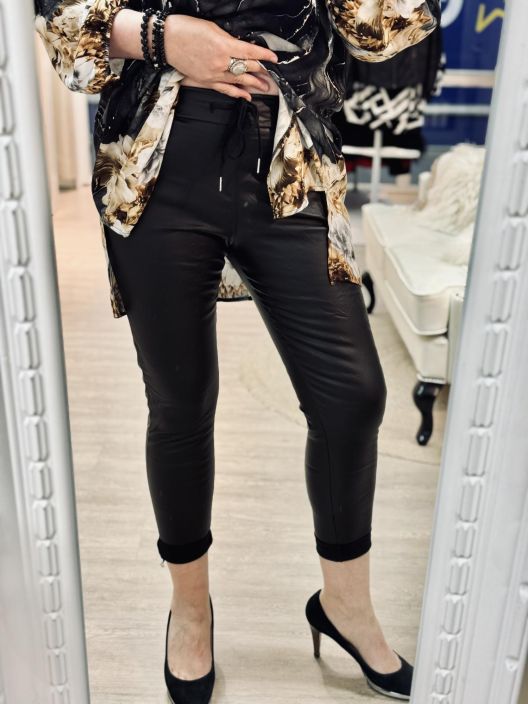 New Collection KeinoNahkaJoggerit 022 tuotekuva 4 New Collection KeinoNahkaJoggerit 022 tuotekuva 4