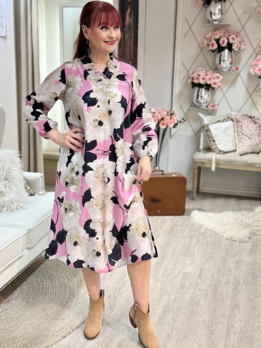 Ze-Ze Mekko Dunja 501087 tuotekuva 1 Ze-Ze Mekko Dunja 501087 tuotekuva 1