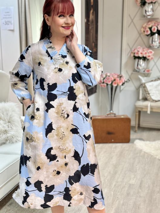 Ze-Ze Mekko Dunja 501087 tuotekuva 2 Ze-Ze Mekko Dunja 501087 tuotekuva 2