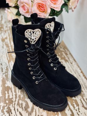 NEW COLLECTION New Collection Maiharit Sydän 7185