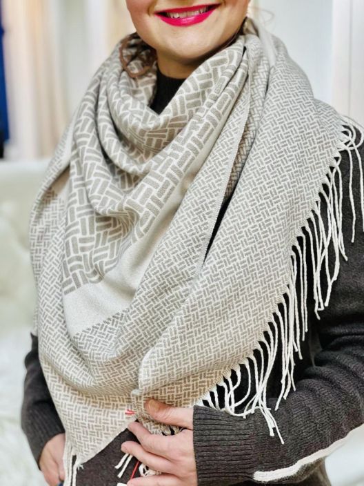 Street One Kolmiohuivi 573020 tuotekuva 2 Street One Kolmiohuivi 573020 tuotekuva 2