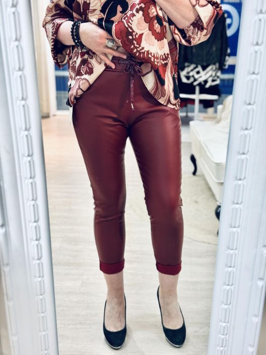 New Collection KeinoNahkaJoggerit 022 tuotekuva 2 New Collection KeinoNahkaJoggerit 022 tuotekuva 2