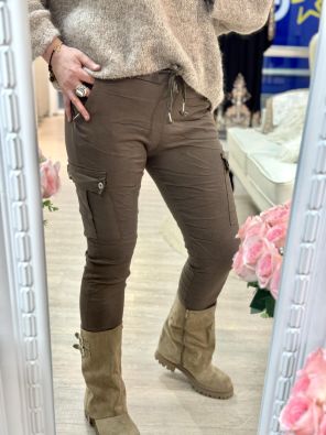 NEW COLLECTION New Collection ReisitaskuJoggerit Hope 043